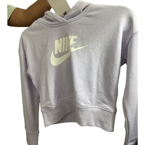 Nike sweater lavender/purple size Medium brand new.